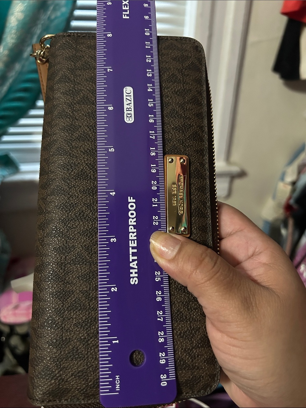 MK jet set long wallet EUC - Picture 2 of 7